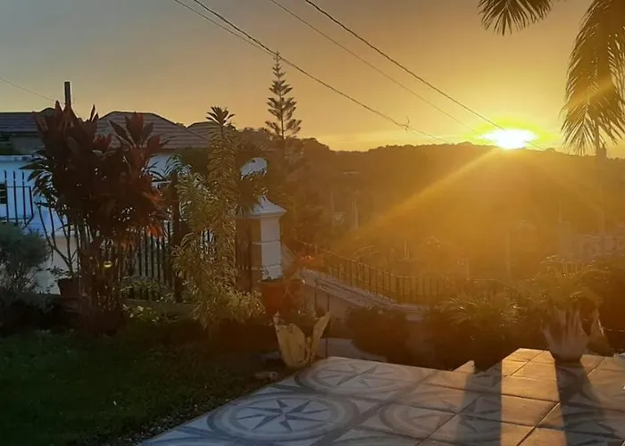 Bed & Breakfast Hill View Vacational 1 Bedroom Runaway Bay