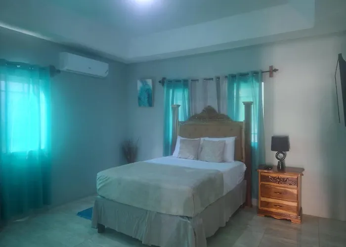 Bed & Breakfast Hill View Vacational 1 Bedroom